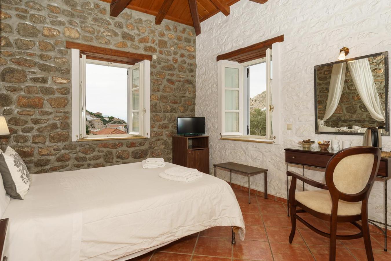 Nereids Guesthouse Hydra  Exterior photo