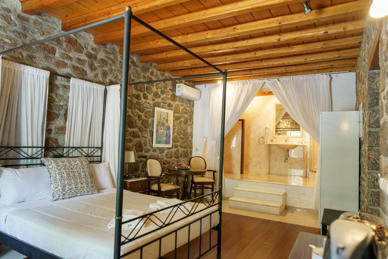 Nereids Guesthouse Hydra  Exterior photo