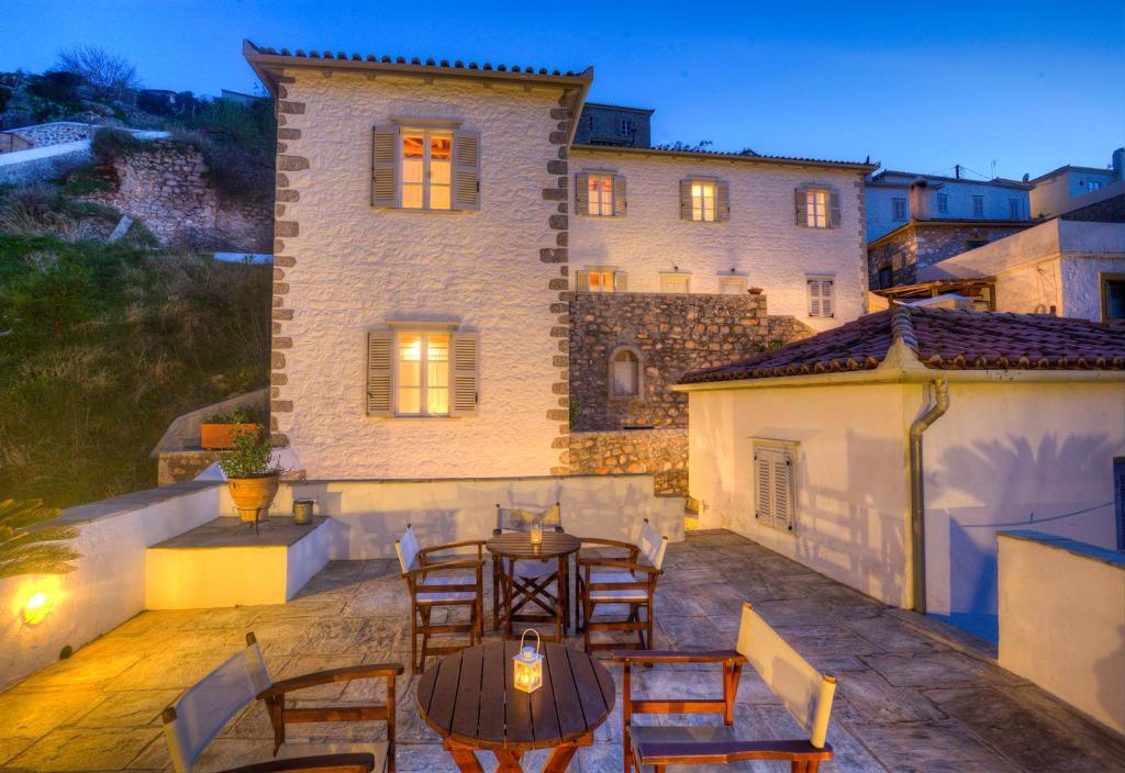 Nereids Guesthouse Hydra  Exterior photo